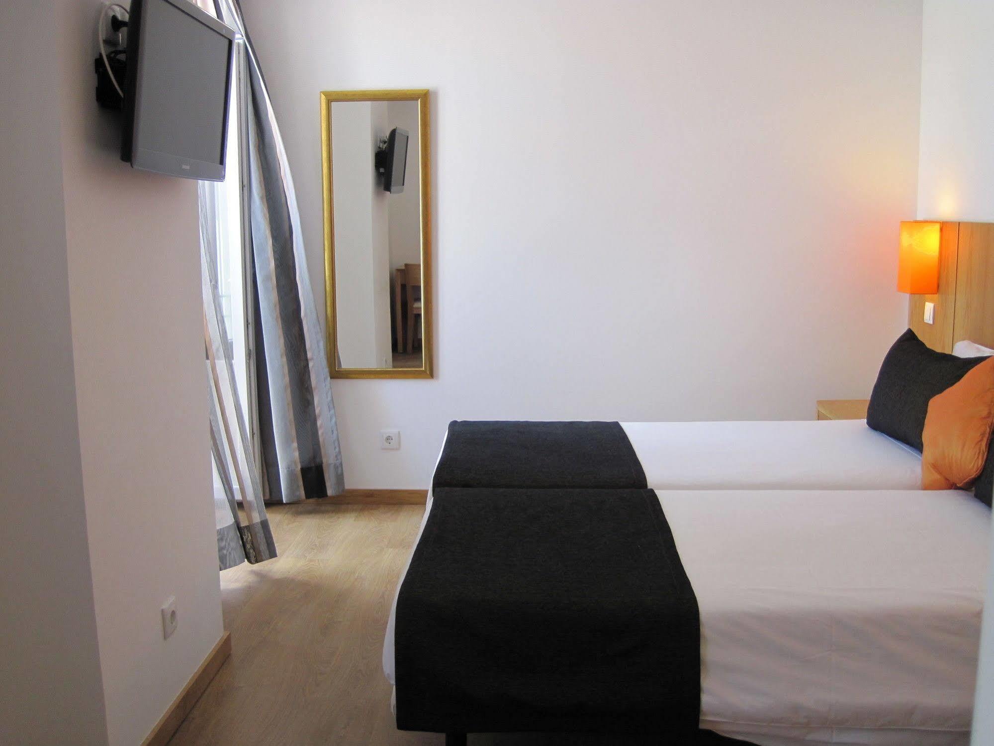 Hotel Mira Sagres Вила-ду-Биспо Экстерьер фото